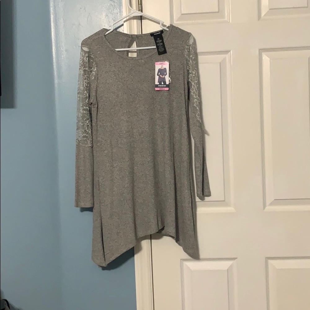 Small gray tunic